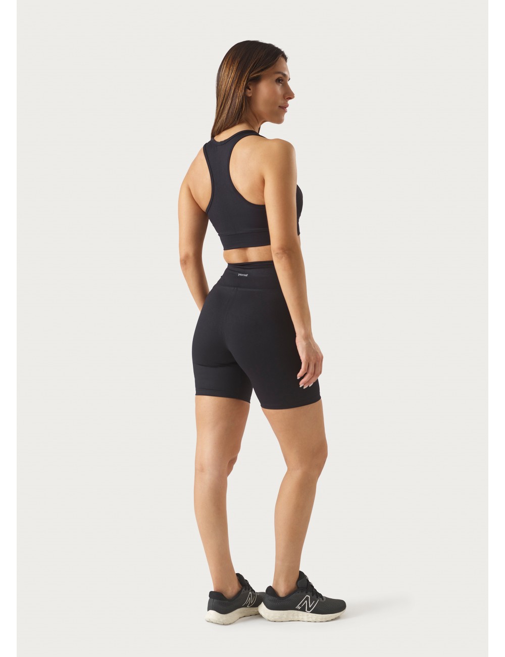 Medium Shorts